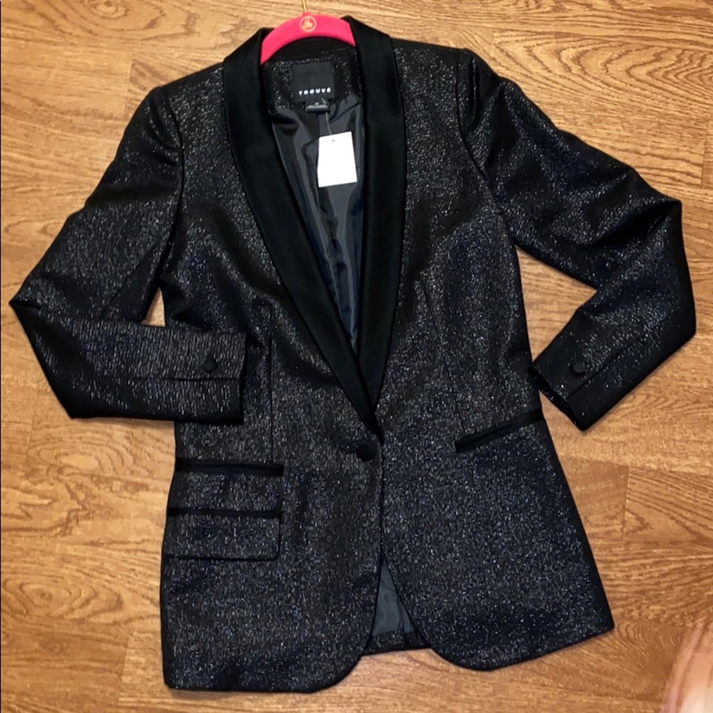 Tuxedo style blazer